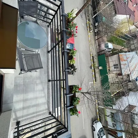 Apartament Cu 2 Apartment