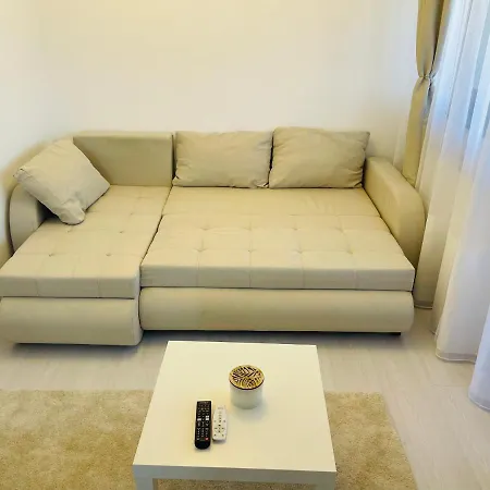 Apartament Cu 2 *